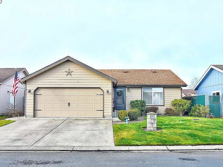 1634 Silverwater Ln — Photo 7