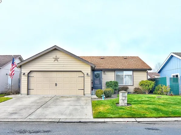 1634 Silverwater Ln, Eugene, OR 97402