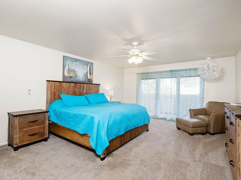 146 Luxury Ln — Photo 19