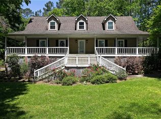 1050 Haddonfield Dr, Powder Springs, GA 30127