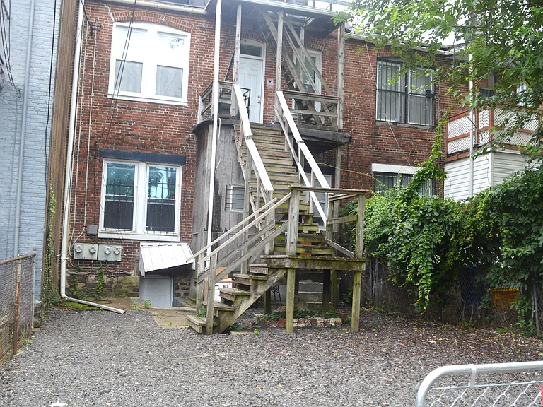 2413 Reisterstown Rd #2 — Photo 5