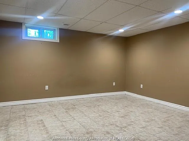 2205 Edgemore Ave #BASEMENT — Photo 12