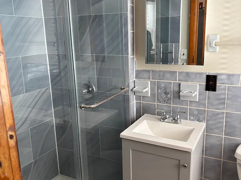 489 Avenue A #3 — Photo 9