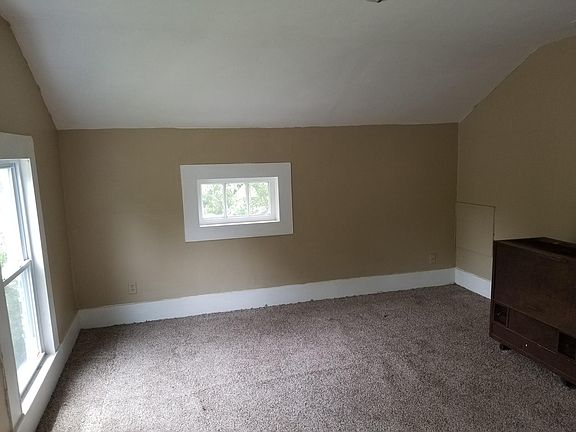 5th image of 503 S Clay St APT 4