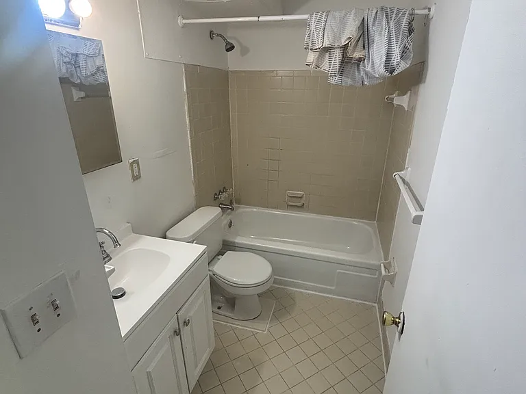 6218 Ridgeacres Dr #6218 — Photo 4
