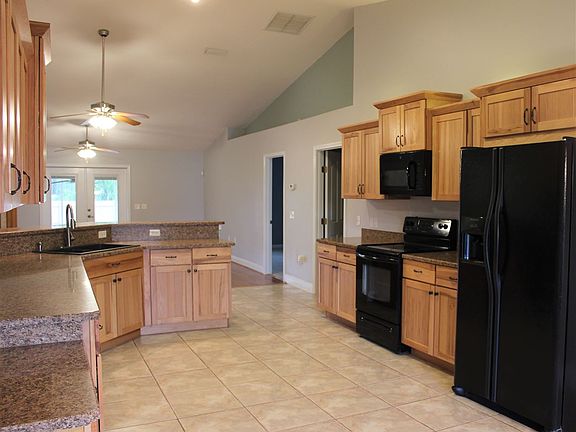 4th image of 322 Deerfield Glen Dr