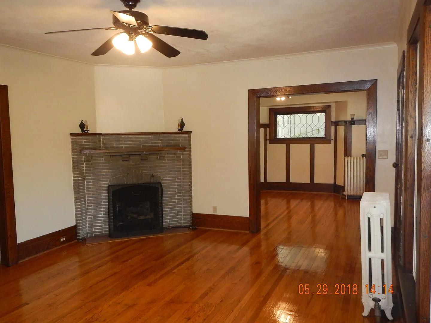 721 Allen - Available 6/1/27 - Charming Two Story Single Family Home — Photo 3