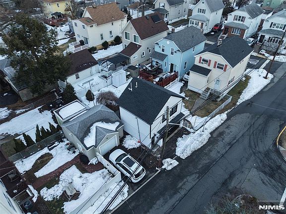 5th image of 369 Hops Ln