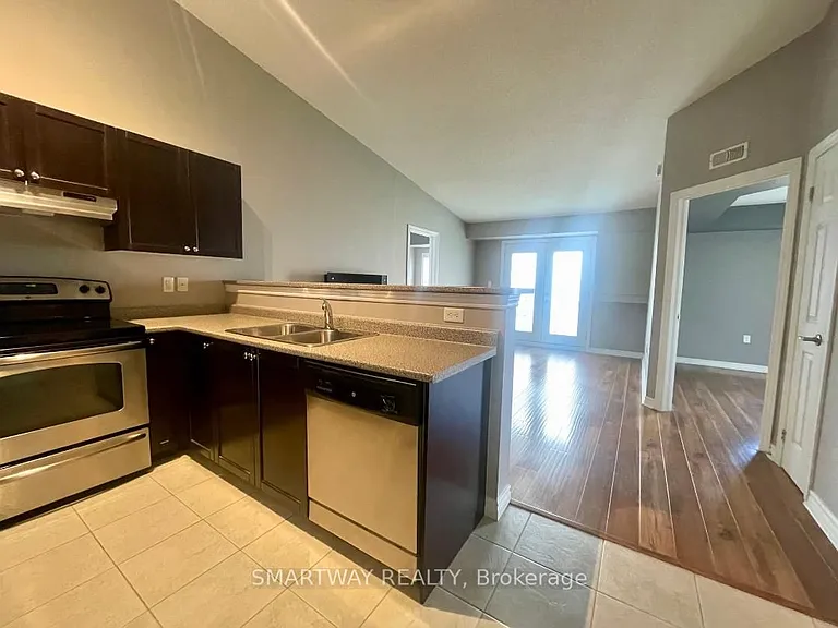 1360 Main St E #409 — Photo 4