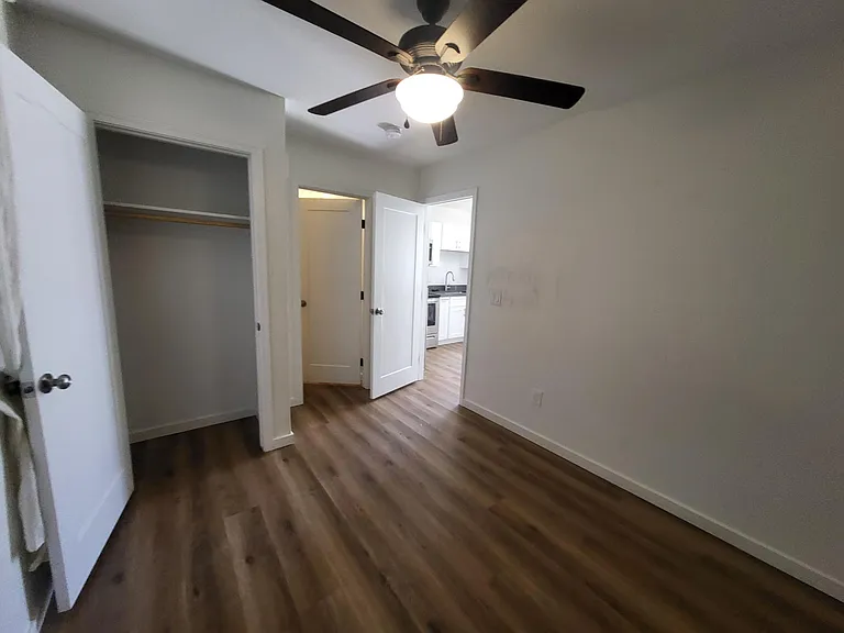 1522 W Polk St #2 — Photo 11