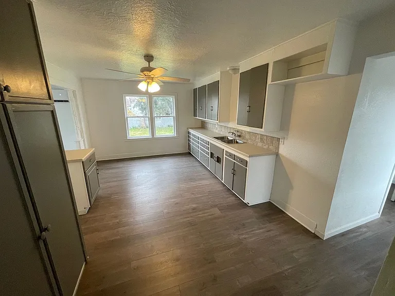 3916 Homedale Rd — Photo 5
