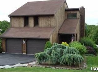 518 Easter Ter, Bath, PA 18014