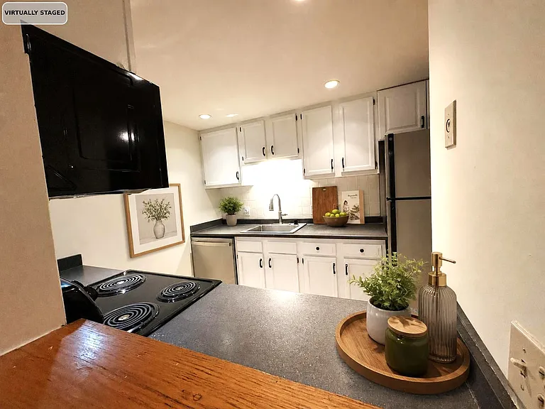 103 Gainsborough St #5 — Photo 7