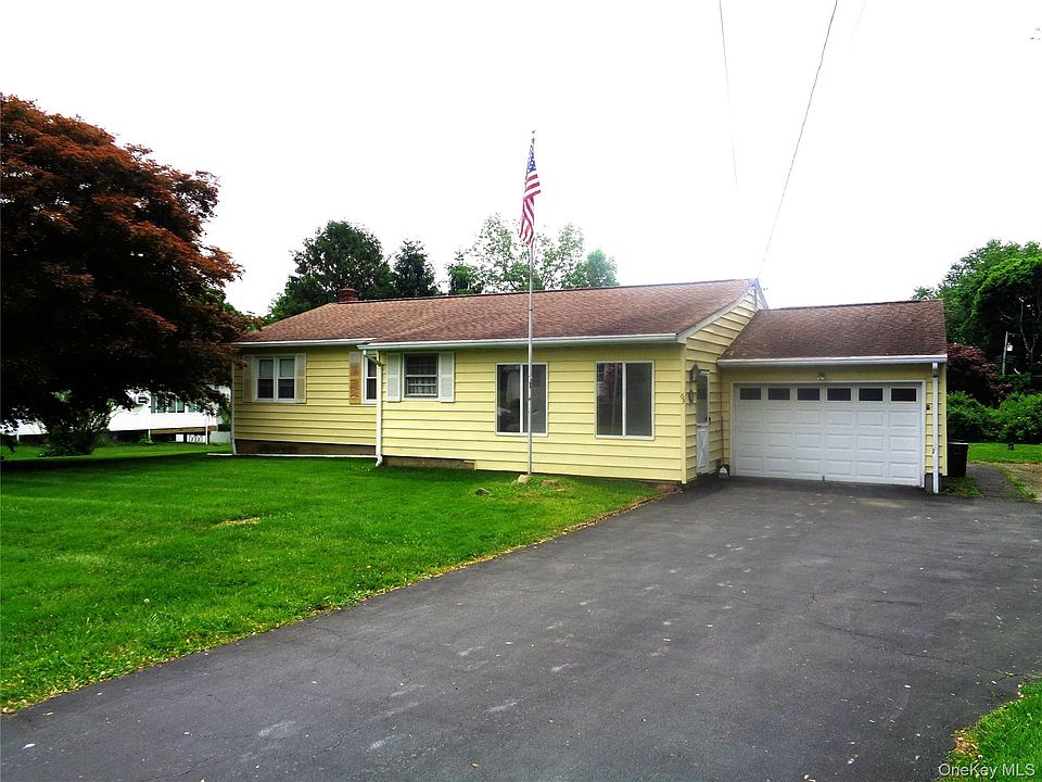 1st image of 63 Oakwood Drive