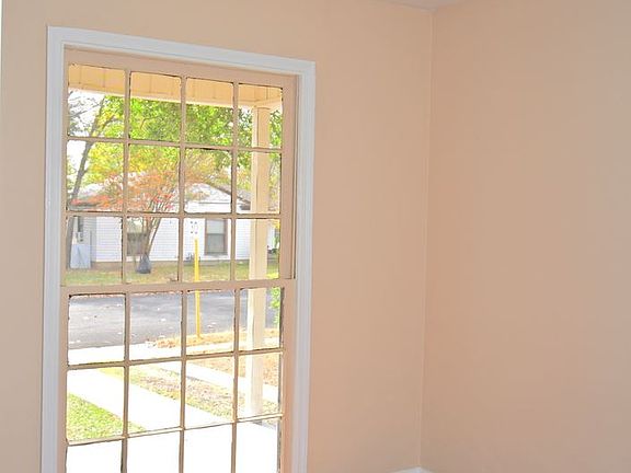 4th image of 805 Duncan Ave