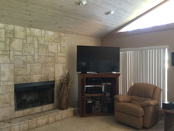 5th image of 2 S Lake Roy Ln
