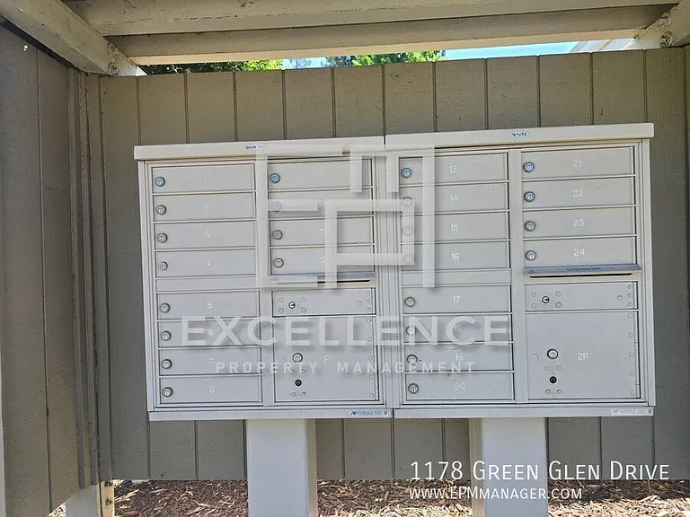 1178 Green Glen Dr — Photo 16