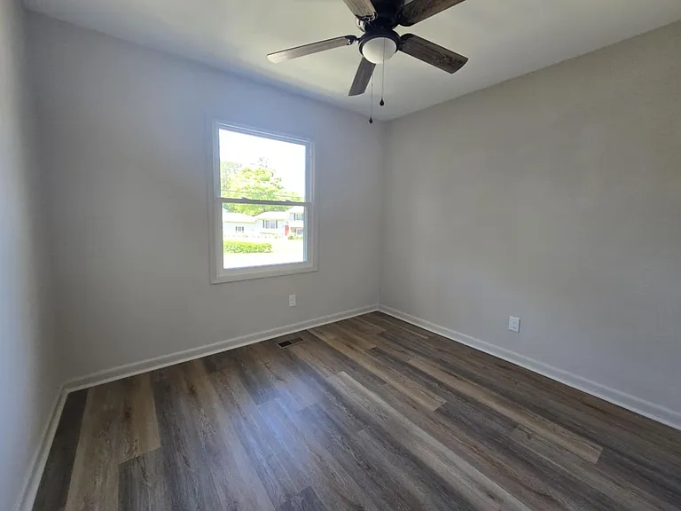1819 Cawdor Dr — Photo 17