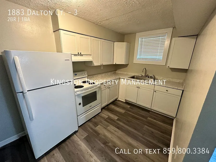 Recently Renovated 2 Bedroom Now Available!! — Photo 3