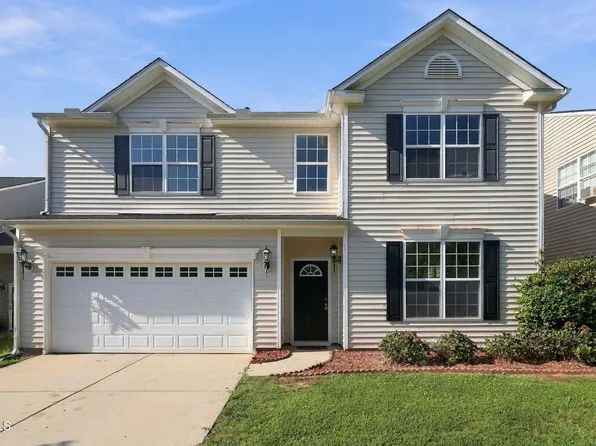 132 Jasper Point Dr, Holly Springs, NC 27540