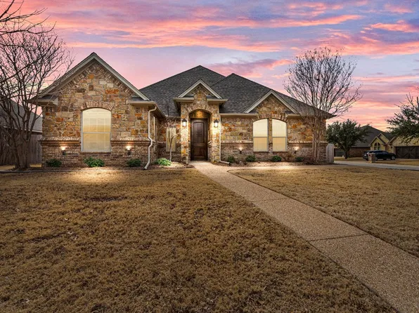 137 Muirfield Dr, Aledo, TX 76008