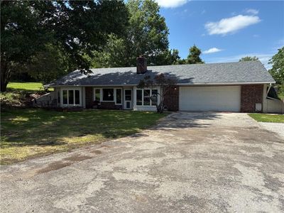 10023 S Munro Rd, Lone Jack, MO, 64070