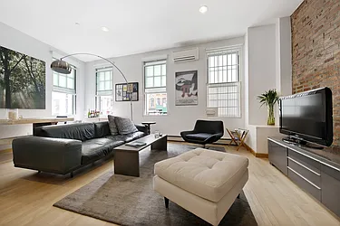 Rented by Nest Seekers International