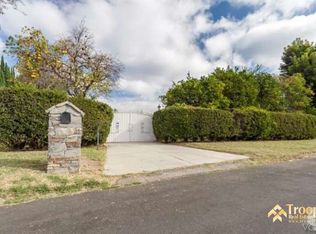 20337 Runnymede St, Winnetka, CA 91306