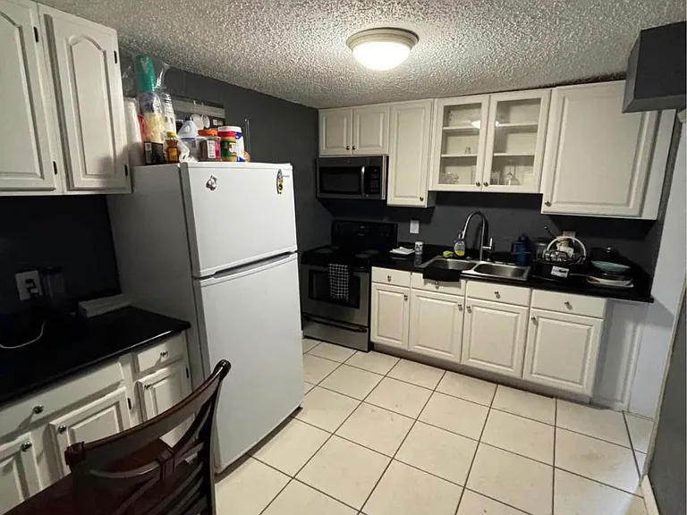 3123 W Paxton Ave — Photo 6
