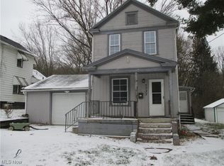 7737 Elm St, Masury, OH 44438