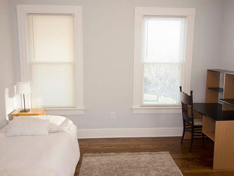 74 Oak St #B — Photo 8