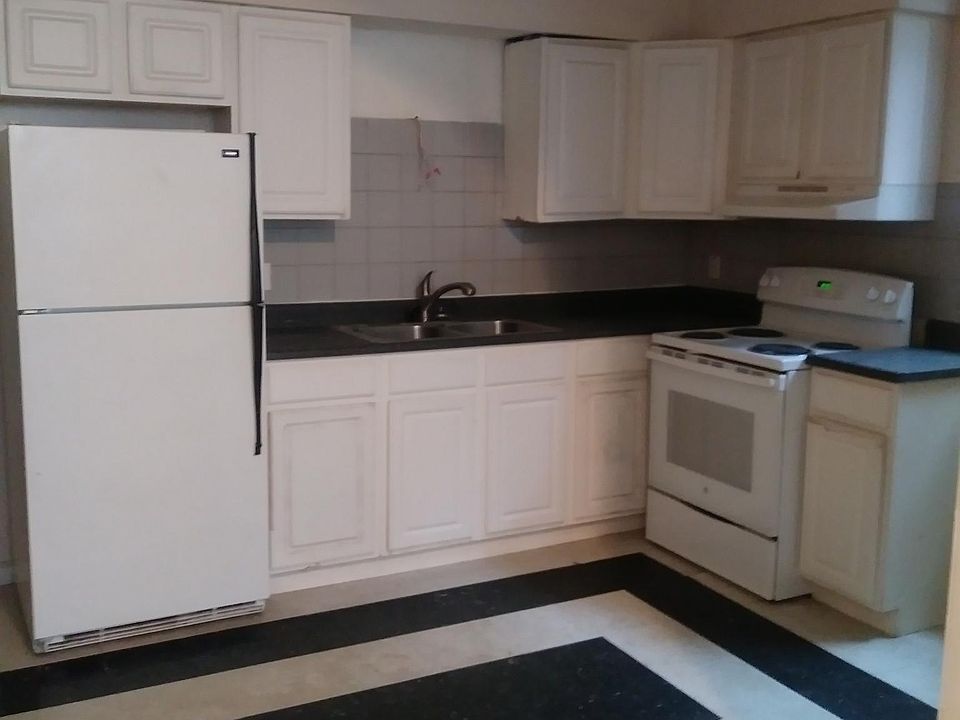 1st image of 1819 N 20th St #A