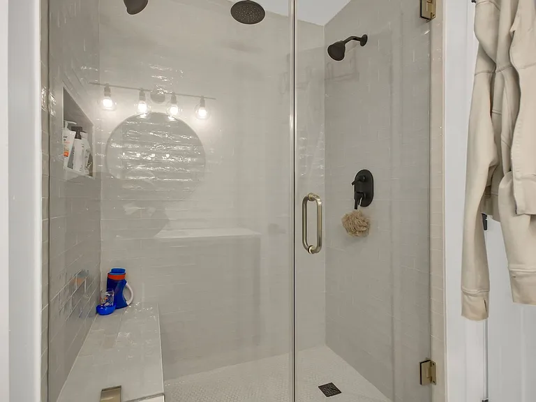 1215 Dowden St — Photo 17