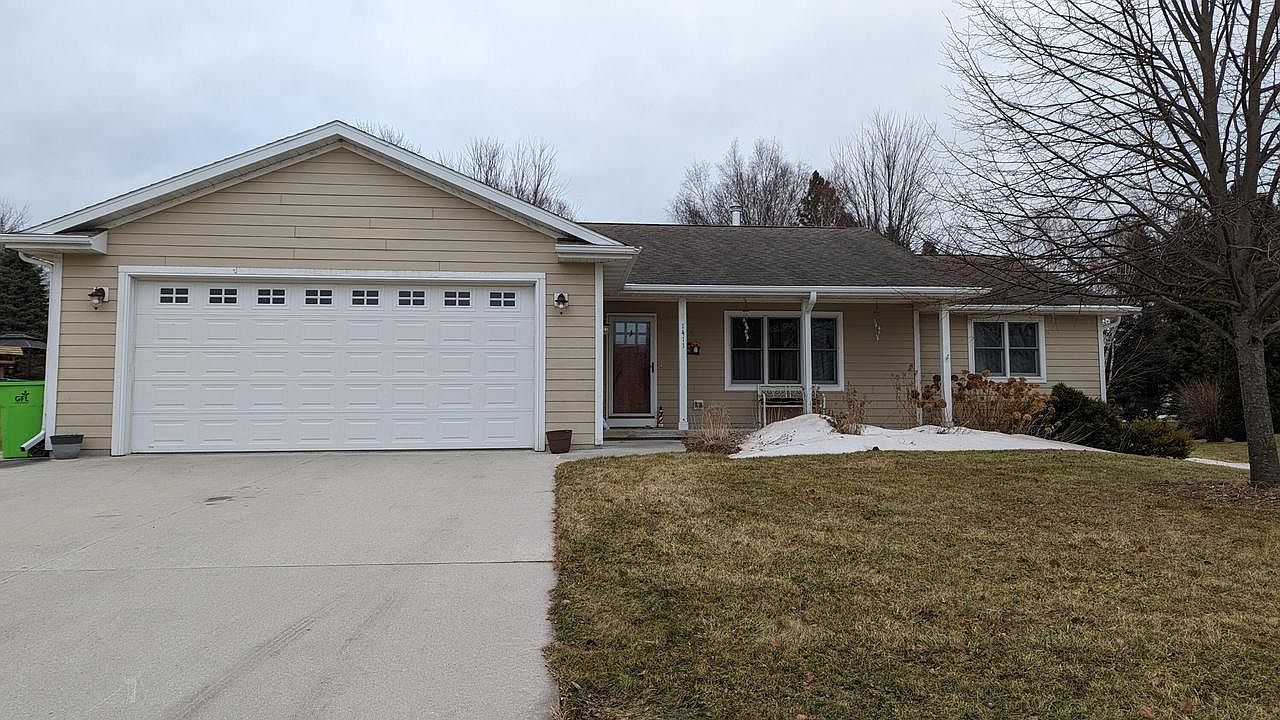 1411 Meadowbrook DR, Cleveland, WI 53015 Zillow
