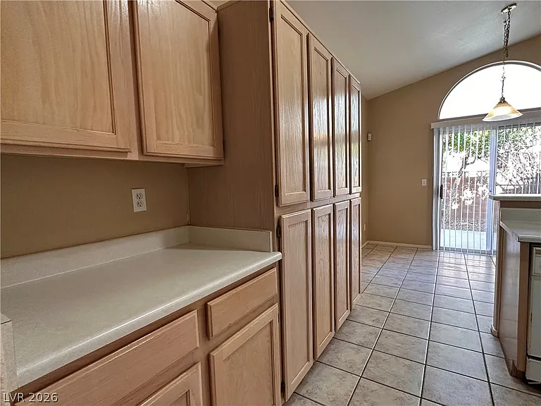 5323 Heatherbrook Cir — Photo 11