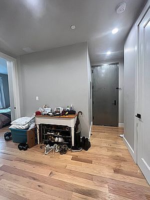 4th image of 19 Jefferson St #2