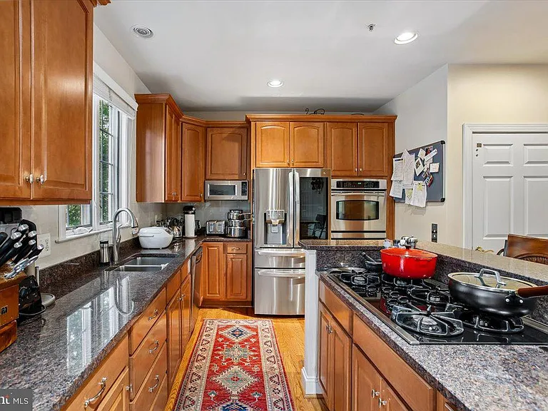 1309 McLean Crest Ct — Photo 14