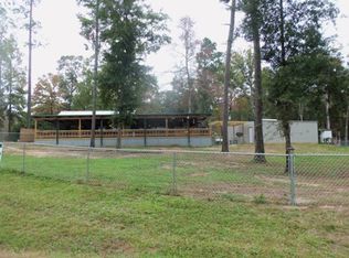 671 Toledo Beach Dr, Hemphill, TX 75948