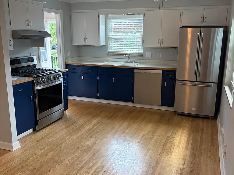 1481 Westminster Dr — Photo 17