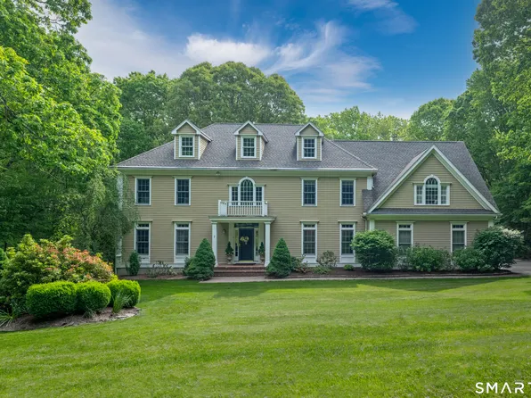 7 Caleb Court, Guilford, CT 06437
