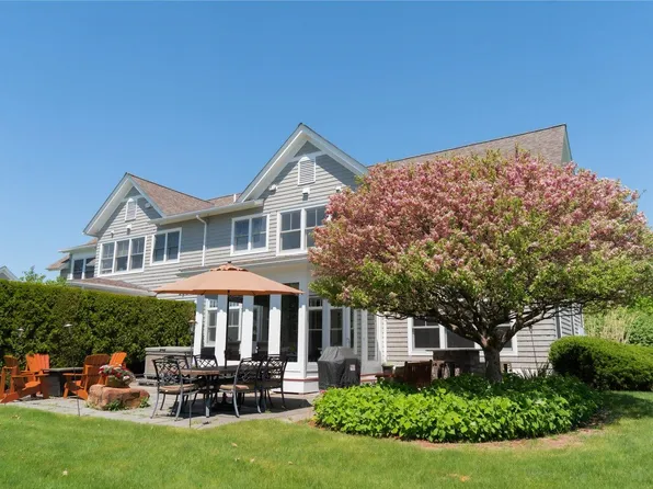 163 Fairway Drive, South Burlington, VT 05403