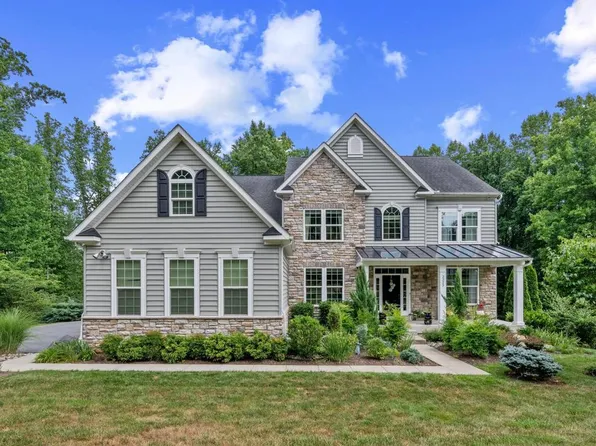 2323 Storm Cat Ct, Eldersburg, MD 21784