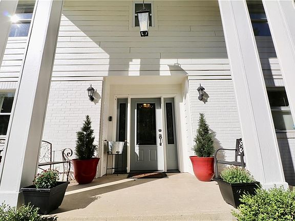 4th image of 8820 N Washington Blvd