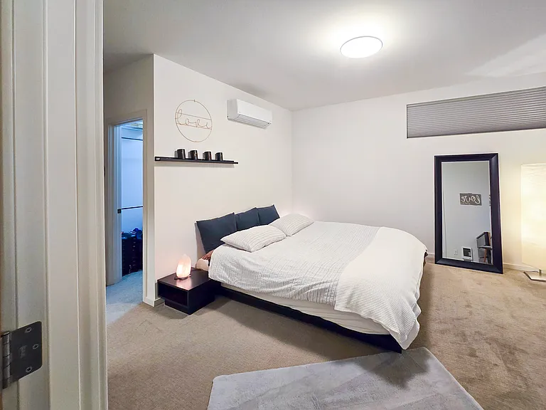 4042 Martin Luther King Jr Way S — Photo 10