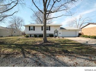 315 S 5th St, Mascoutah, IL