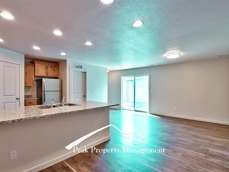 16566 N Franklin Blvd #16564 — Photo 6