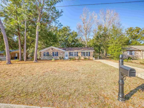 7179 Schwab Dr, Pensacola, FL 32504