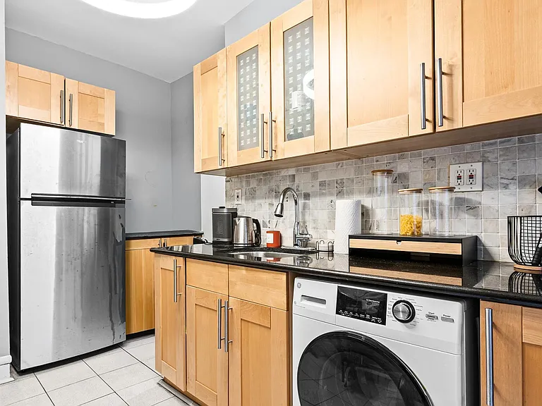 277 Harrison Ave #C8 — Photo 4