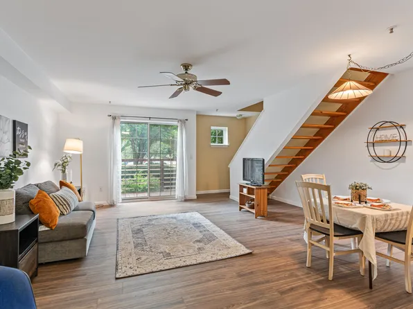 390 Hildred Drive, Burlington, VT 05401