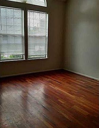 5th image of 309 Oak Lake Ter